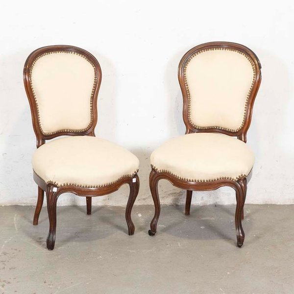 Sillas bajas victorianas para decorar tu hogar - imagen 1
