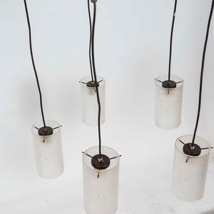 Colgante Mid Century de 5 Luces con Tubos de Acrílico - imagen 2
