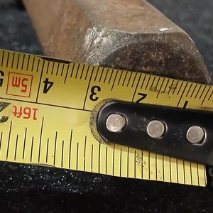 Cincel de Punta Manual de Metal Oxidado - imagen 4
