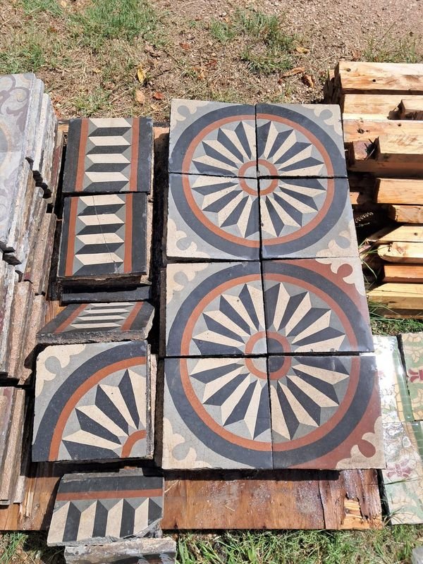 Baldosas decorativas y madera para construcción - imagen 3