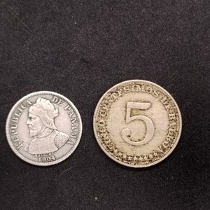 Panamá: Lote de 2 Monedas de 5 Centésimos (1904 Plata y 1929 Níquel) - imagen 5