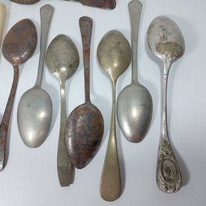 Lote de Cucharas y Cucharón de Metal, Varios Tamaños y Diseños - imagen 2