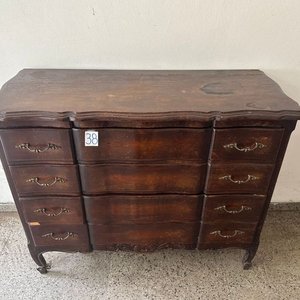 Lote anterior: Cómoda Provenzal Antigua de Madera Oscura con 4 Cajones