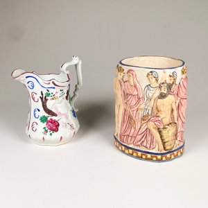 Jarra y Florero de Cerámica Decorados con Personajes - imagen 2