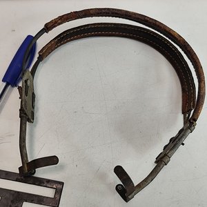 Hebilla Militar SMA Uruguay Años 50 y Soporte Auriculares Aviación Americanos - imagen 3