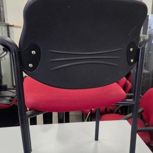 Sillas de Oficina Rojas Tapizadas - imagen 3