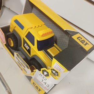 Camión Transformable CAT 2 en 1 con Luces y Sonido - imagen 8