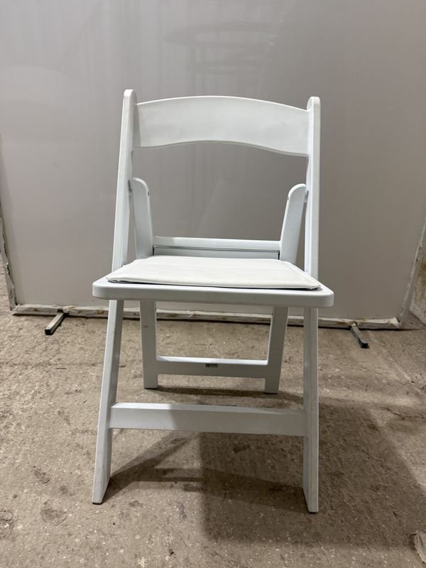 Lote de Sillas de Plástico Blanco para Eventos
