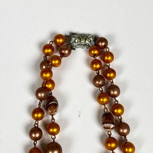 Dos Collares de Perlas de Fantasía con Cierre Metálico - imagen 5
