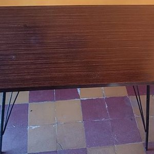 Mesa Rectangular Moderna con Patas Metálicas - imagen 2