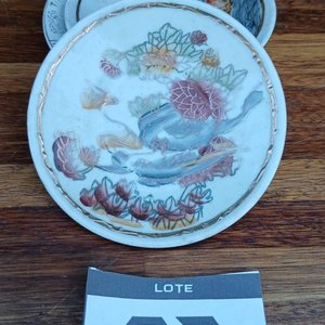11 Piezas de Cerámica Oriental con Aves, Flores y Figuras - imagen 5