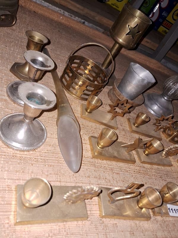 Gran lote de artículos decorativos antiguos de bronce - imagen 4