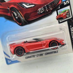Hot Wheels Corvette C7 Z06 Convertible Rojo - imagen 2