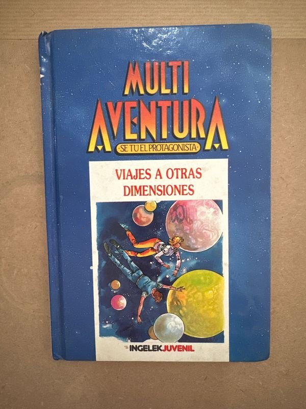 Libro "Viajes a otras dimensiones" Multi Aventura Juvenil