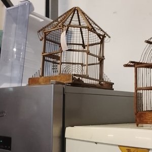 Lote siguiente: Jaula Decorativa de Madera Estilo Vintage