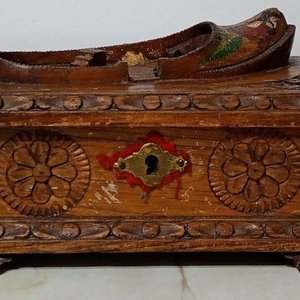 Antiguo Alhajero Caja Madera Tallada Holandesa Zueco Siglo XX - imagen 4