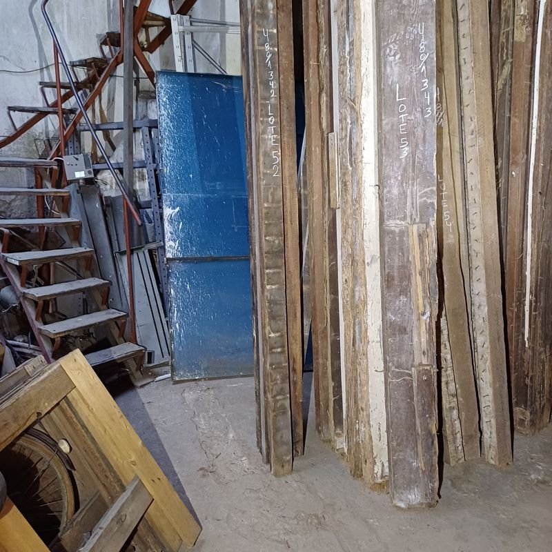 Seis tirantes de pinotea para construcción - imagen 2