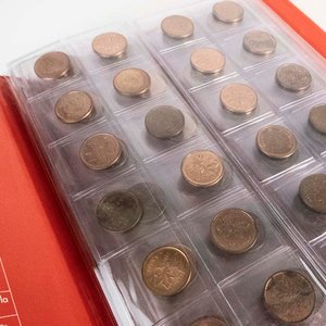 Colección de 80 Monedas de 1 Cent Canadá (1858-2012) en Clasificador Lighthouse - imagen 2