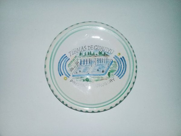Plato de pared colgante decorativo en porcelana - imagen 1
