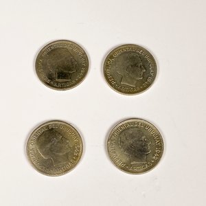 Cuatro Monedas de Plata "El Puma" - República Oriental del Uruguay 1942 - imagen 2