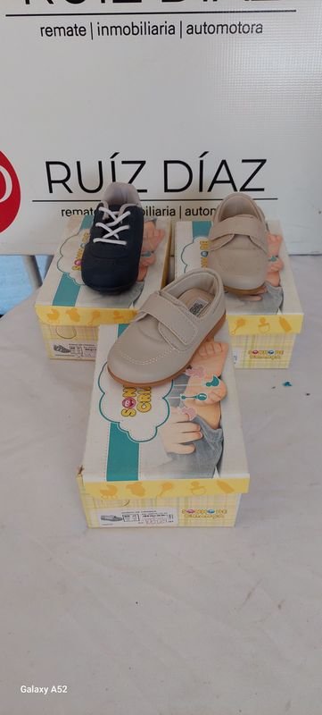 Lote anterior: Zapatillas autografiadas de Z Diaz, tamaño 20