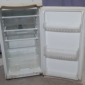 Heladera Panavox Blanca con Freezer - imagen 2