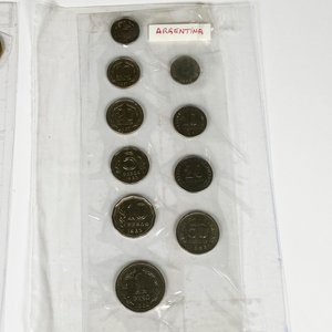 Lote de Monedas de Uruguay, Argentina y Brasil - imagen 4