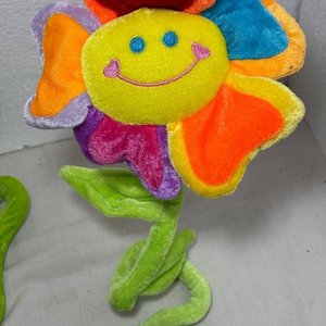Lote de Juguetes: Peluches, Pistolas, Reproductor CD Panasonic y Más - imagen 16