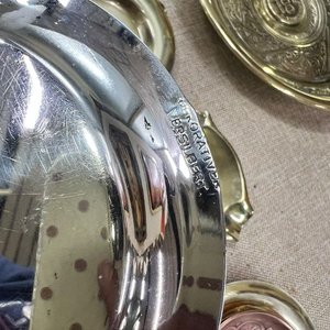 Lote de 5 Ceniceros y Bandejas Antiguas de Metal - imagen 15