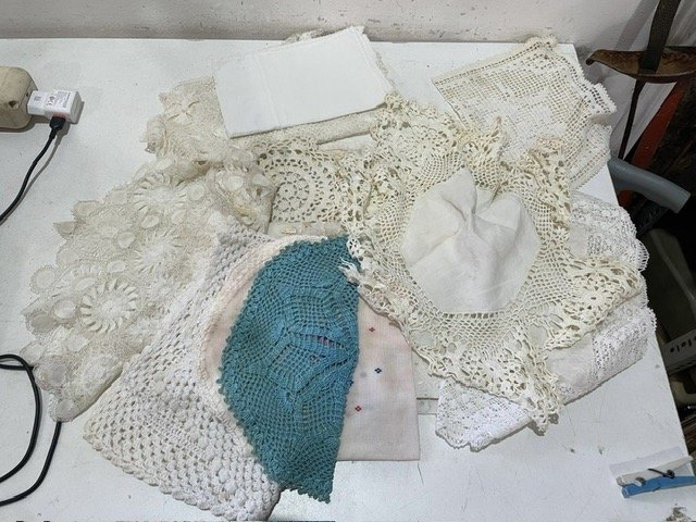 Lote siguiente: Colección de tejidos antiguos