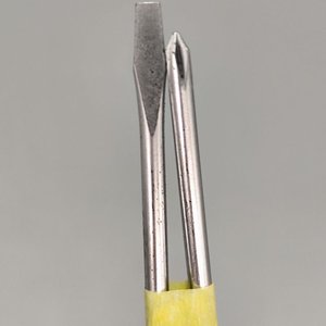 Par de Destornilladores DeWalt, Plano y Phillips 1/8 x 6 Pulgadas - imagen 2