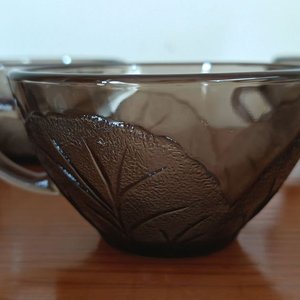 Juego de Té Vidrio Ahumado con Diseño de Hojas - 6 Tazas y 4 Platillos - imagen 2