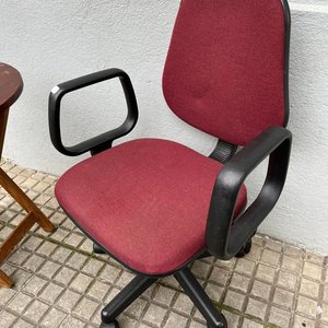 Mesa Plegable Circular de Madera y Silla de Escritorio Tapizada - imagen 7