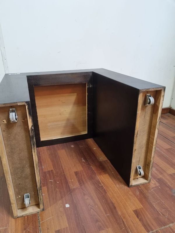 Mesa Rodante Tipo Stand en Madera - imagen 6