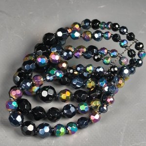 Pulsera Elástica Multicolor de 5 Vueltas con Gemas de Vidrio Facetadas - imagen 1