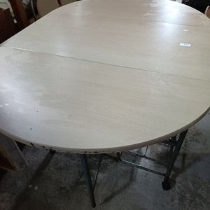 Desayunador Plegable con Dos Banquetas y Ruedas - imagen 7