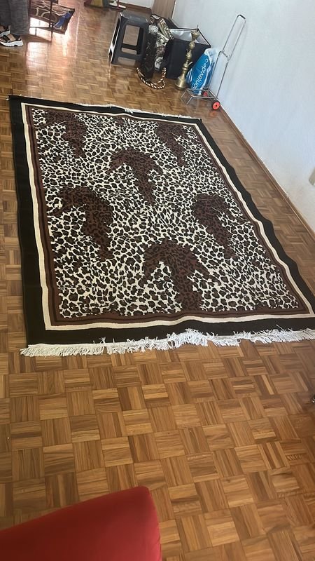 Alfombra de sala gran tamaño con patrón de leopardo - imagen 2