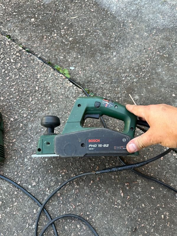 Herramientas Bosch PHO 15-82 y sander