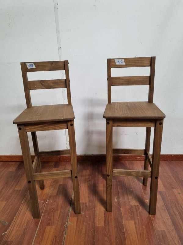 Banquetas Altas de Madera con Respaldo - Set de 2