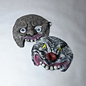 Tres Paquetes de Máscaras de Disfraz Variadas - imagen 1