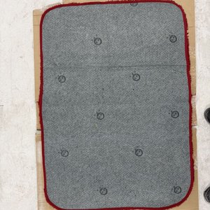 Alfombra Suave Rectangular Pelo Largo Color Rojo Vino 138x97cm - imagen 2