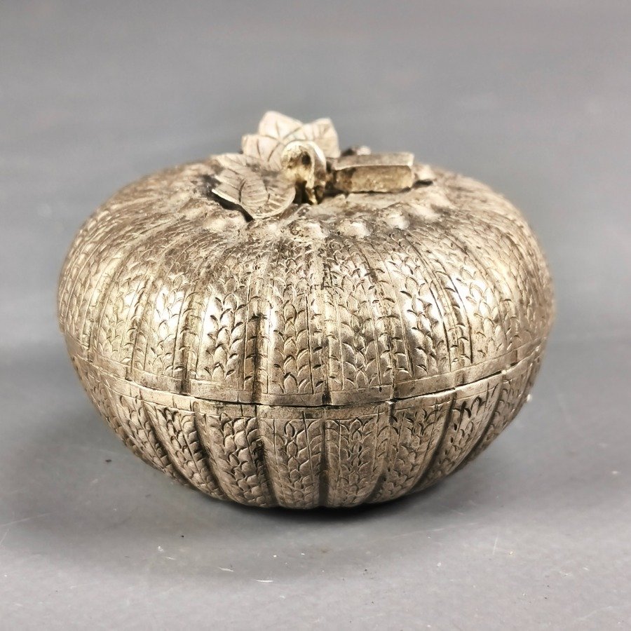 Item 16363 - Image 0