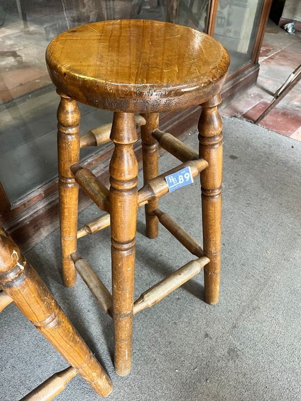 Taburetes altos de madera para hogar - imagen 3