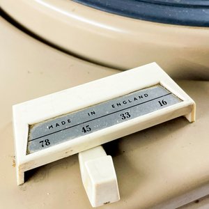 Tocadiscos Inglés Garrard Modelo 209 Beige - imagen 5