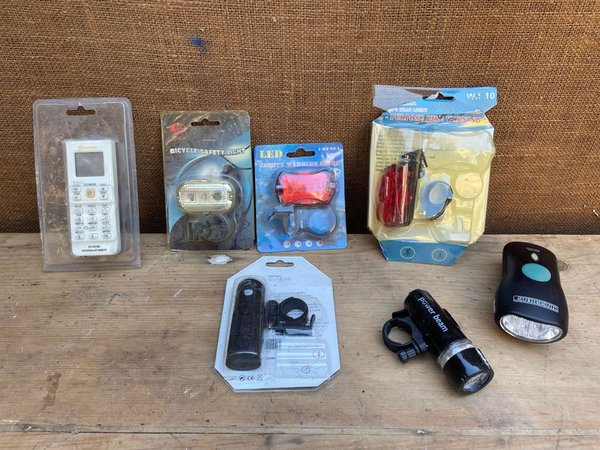 LOTE DE LUCES PARA BICICLETAS FUNCIONAN EN PAQUETE