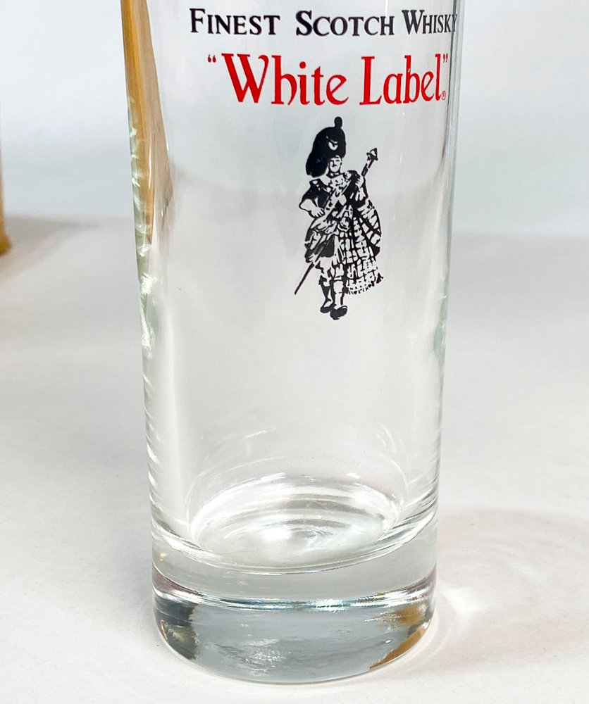 Dieciséis vasos monogramados DEWARS de cristal - imagen 3