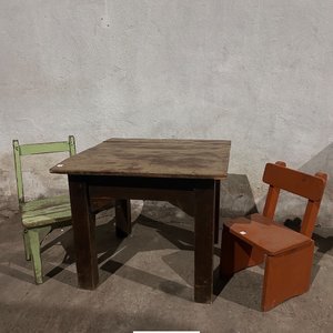 Mesa y Sillas Infantiles de Madera - imagen 2