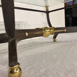 Mesa de Centro Clásica: Hierro Forjado, Bronce y Vidrio Biselado - imagen 4