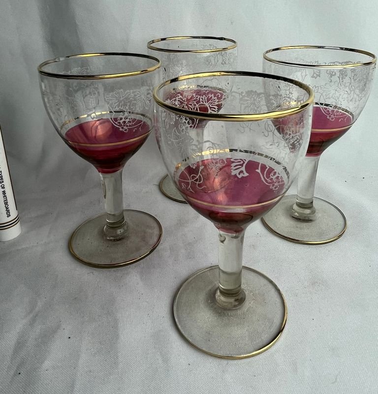 Copas de cristal con diseño etched y borde dorado - imagen 3