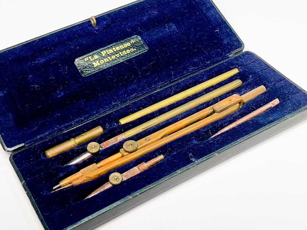 Estuche de campas Schola en buen estado - imagen 2